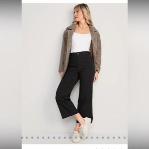 OLD NAVY high-waisted wide leg cropped chinos